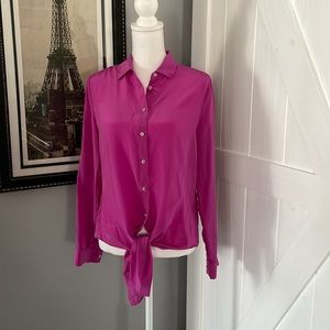 Banana Republic women’s shirt